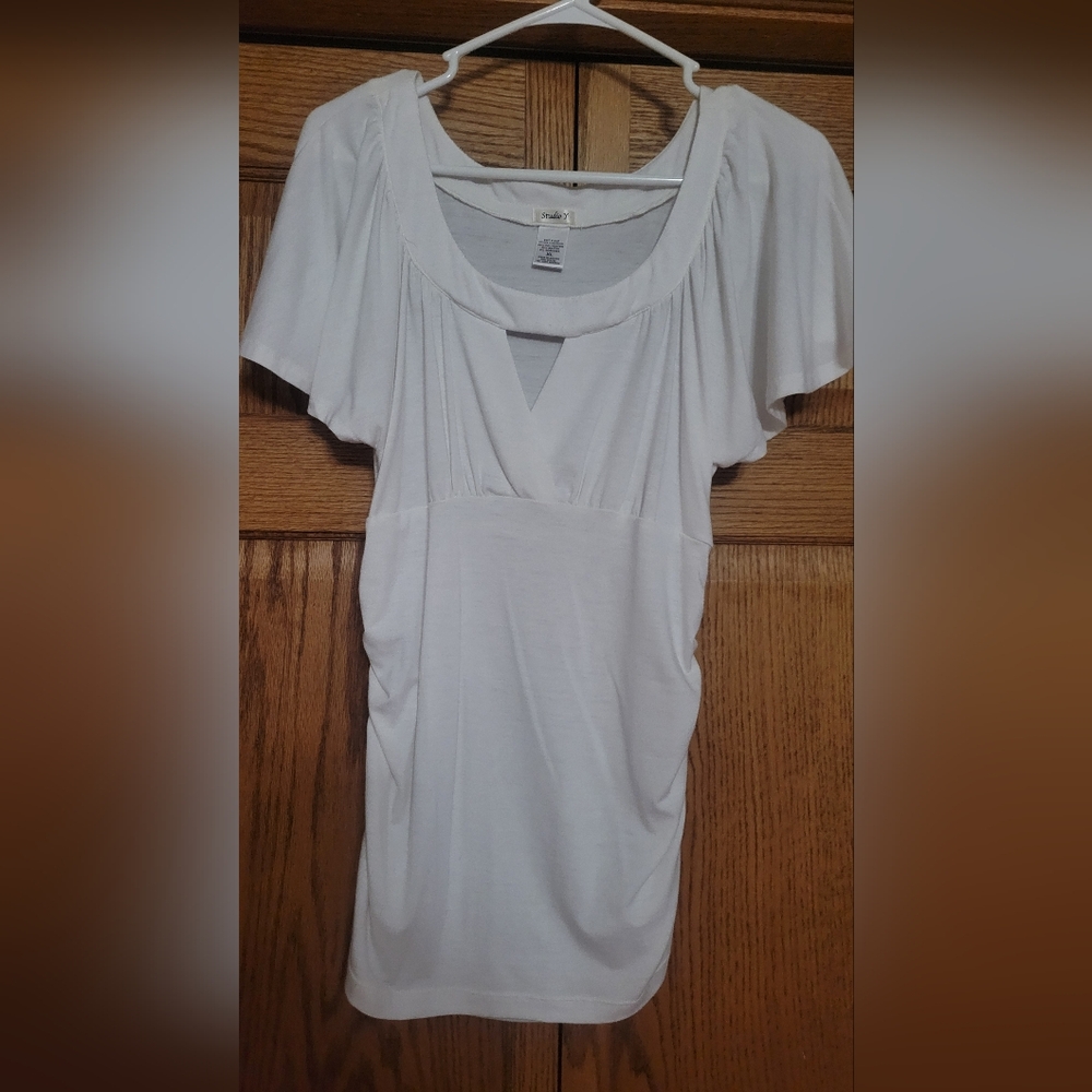 Studio Y White Blouse with Keyhole Detail